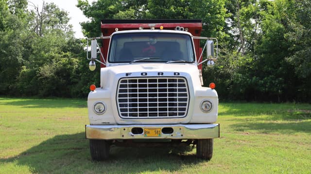 Image of Ford 800 equipment image 1