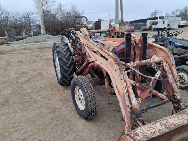 Image of Ford 800 equipment image 3