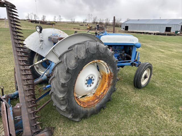 Image of Ford 800 equipment image 3