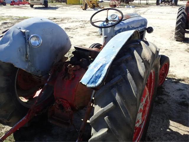 Image of Ford 800 equipment image 2