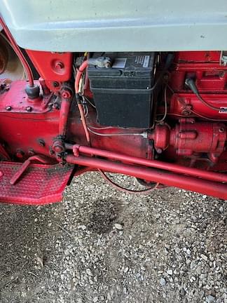 Image of Ford Jubilee equipment image 3