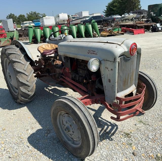 Image of Ford 800 equipment image 4