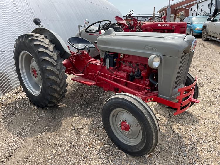 Main image Ford 800 2