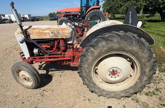 Image of Ford 800 equipment image 1