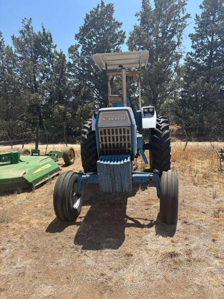 Image of Ford 8000 equipment image 2