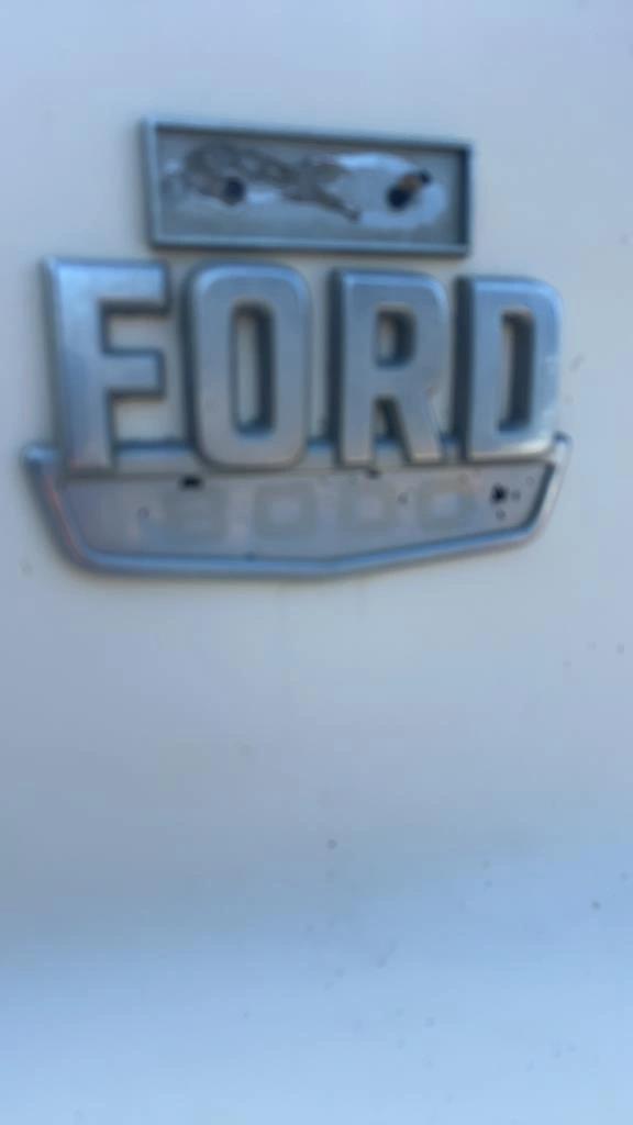 Image of Ford F-8000 equipment image 4