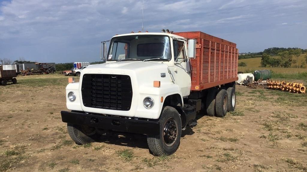Image of Ford 8000 Primary image
