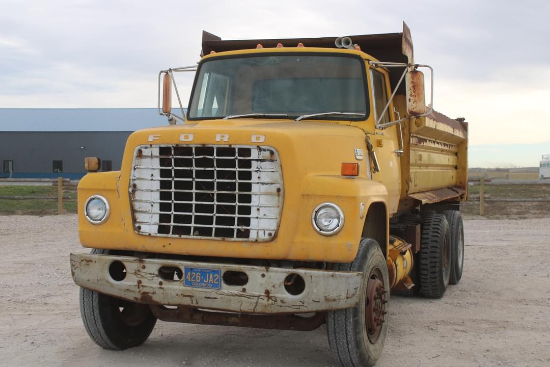 Image of Ford 8000 Primary image