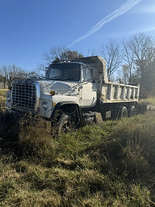 Image of Ford 8000 Primary Image