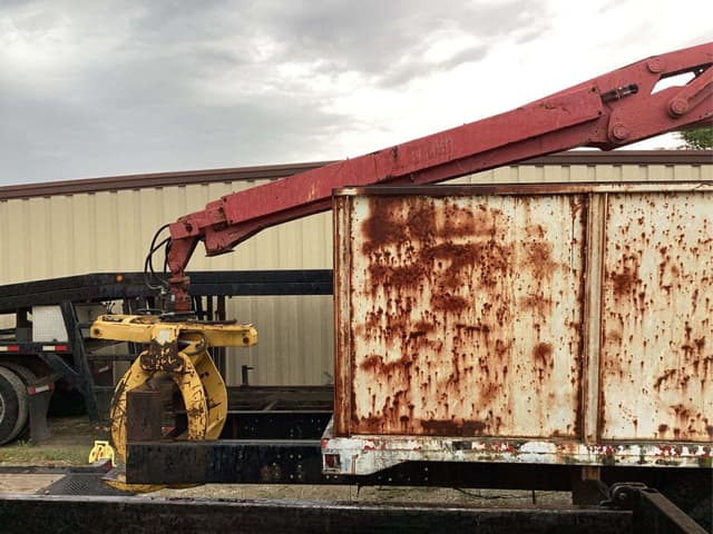 Image of Ford 8000 equipment image 2