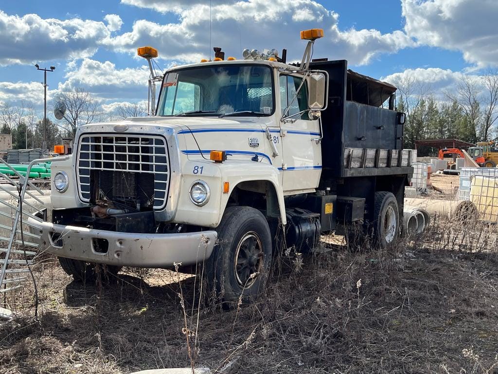 Main image Ford F-8000