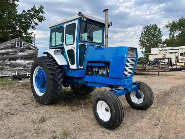 Image of Ford 8000 equipment image 2