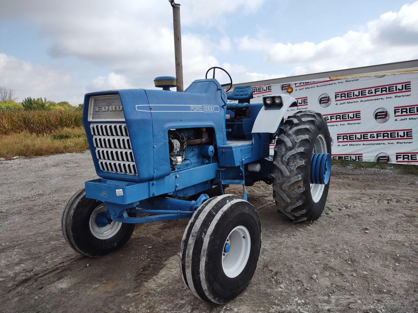 Main image Ford 8000