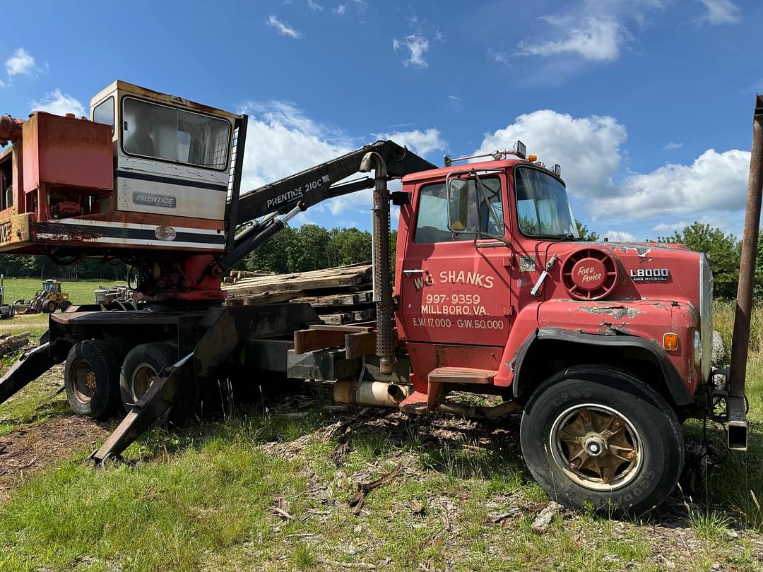 Image of Ford L8000 Image 0