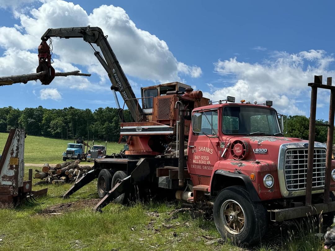 Image of Ford L8000 Image 1