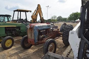 Ford 801 Equipment Image0