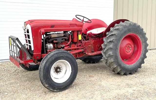 Image of Ford 801 equipment image 1