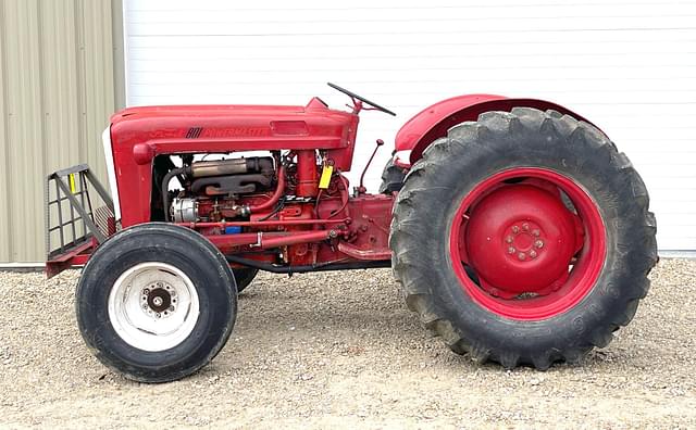 Image of Ford 801 equipment image 3
