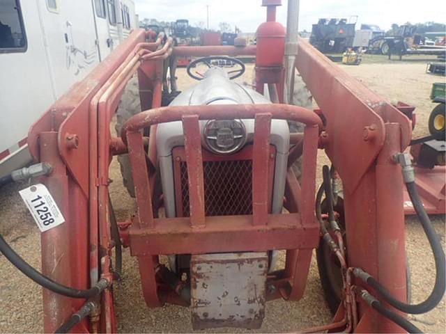 Image of Ford 801 equipment image 4