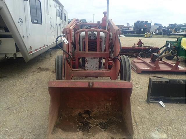 Image of Ford 801 equipment image 1