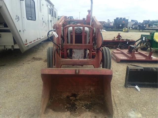 Image of Ford 801 equipment image 1