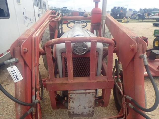 Image of Ford 801 equipment image 4