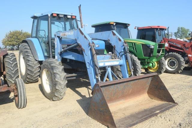 Image of Ford 8240 equipment image 3