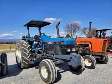 Main image Ford 8240