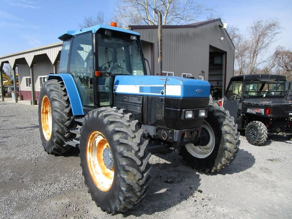 Main image Ford 8340