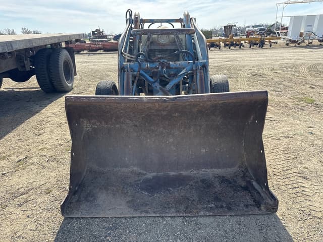 Image of Ford 851 equipment image 4
