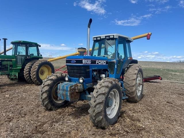 Image of Ford 8530 equipment image 1