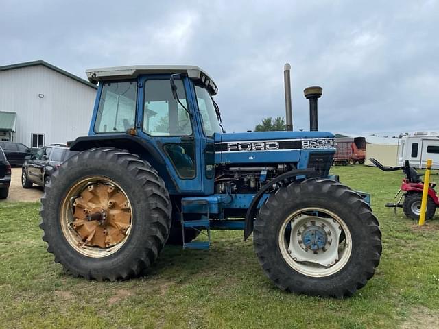 Image of Ford 8530 equipment image 4