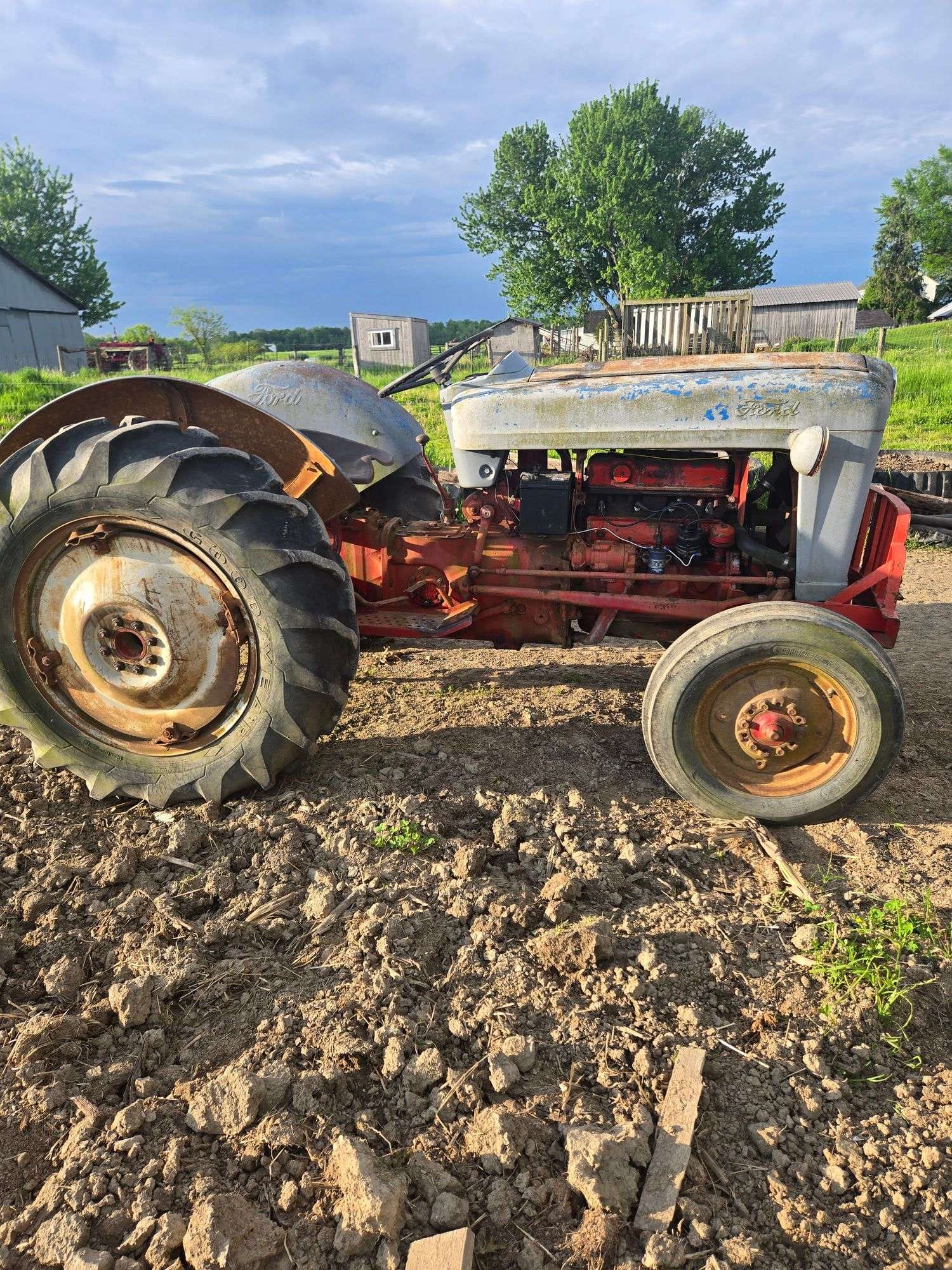 Ford 860 Equipment Image0