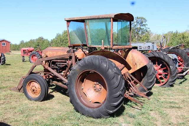 Image of Ford 860 equipment image 2