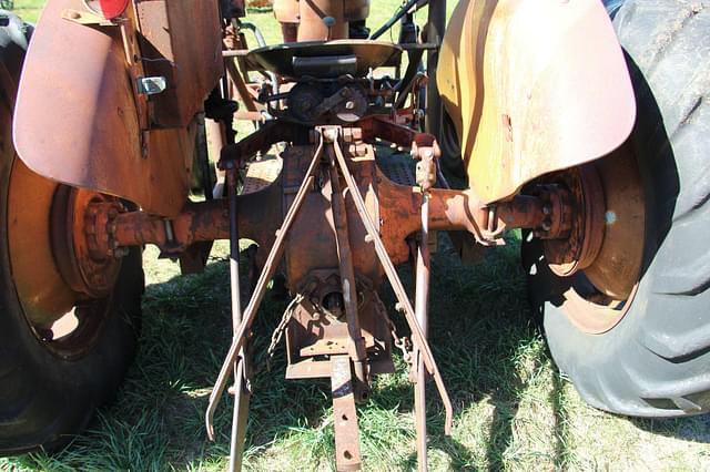 Image of Ford 860 equipment image 4