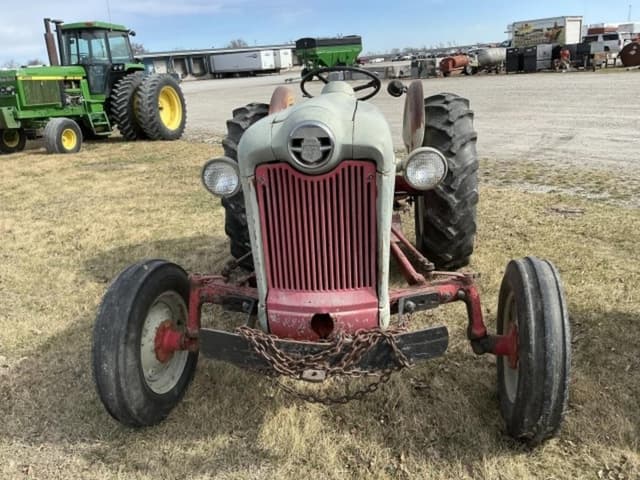 Image of Ford 860 equipment image 3