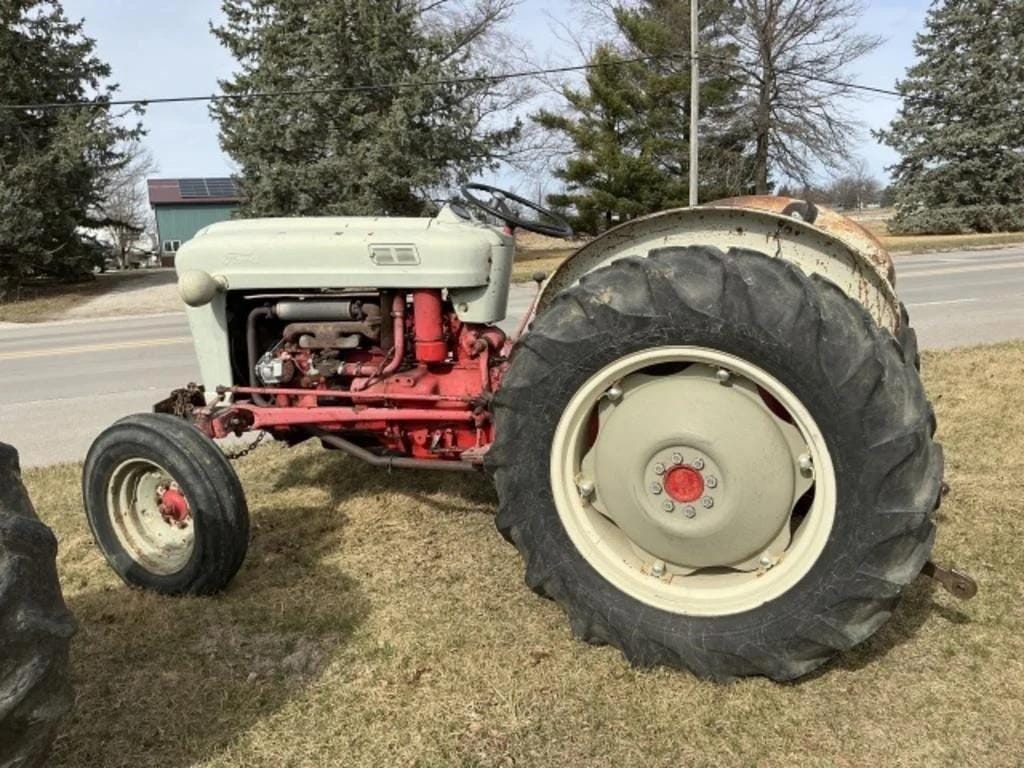 Ford 860 Equipment Image0