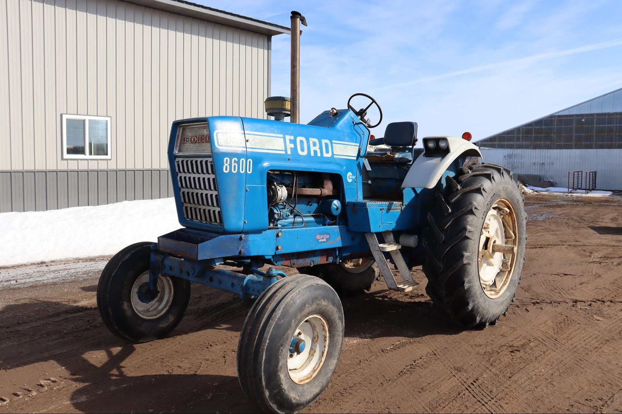 Ford 8600 Equipment Image0