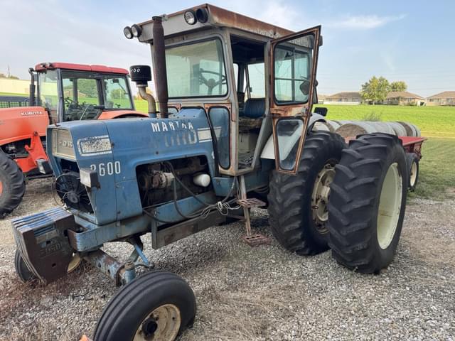 Image of Ford 8600 equipment image 2