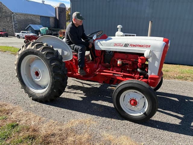 Image of Ford 861 equipment image 1
