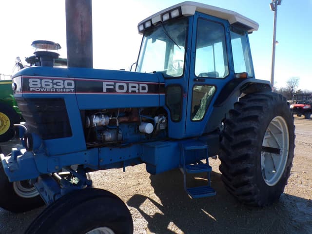 Image of Ford 8630 equipment image 3