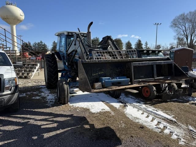 Image of Ford 8630 equipment image 3