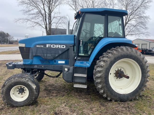 Image of Ford 8670 equipment image 1