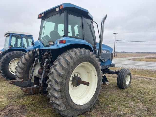 Image of Ford 8670 equipment image 4