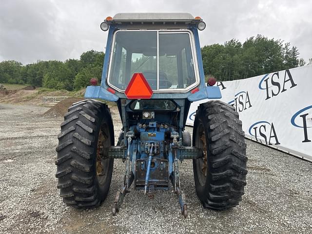 Image of Ford 8700 equipment image 3