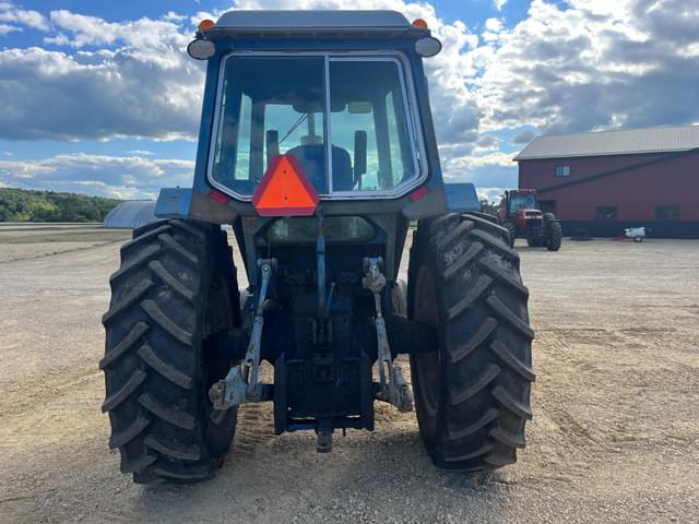 Image of Ford 8700 equipment image 3