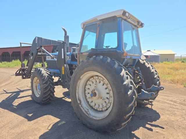 Image of Ford 8730 equipment image 4