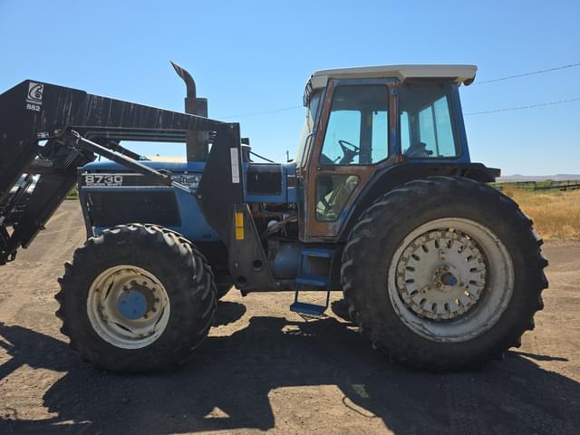 Image of Ford 8730 equipment image 3
