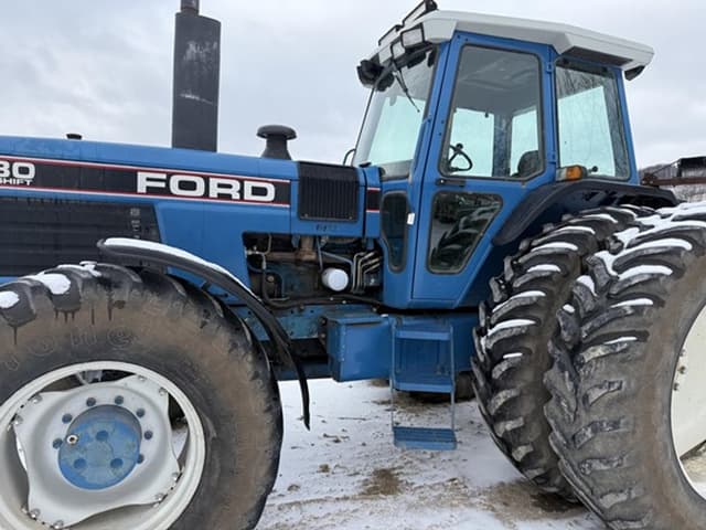 Image of Ford 8730 equipment image 2