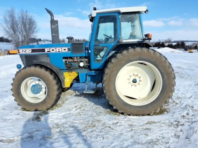 Image of Ford 8730 equipment image 1